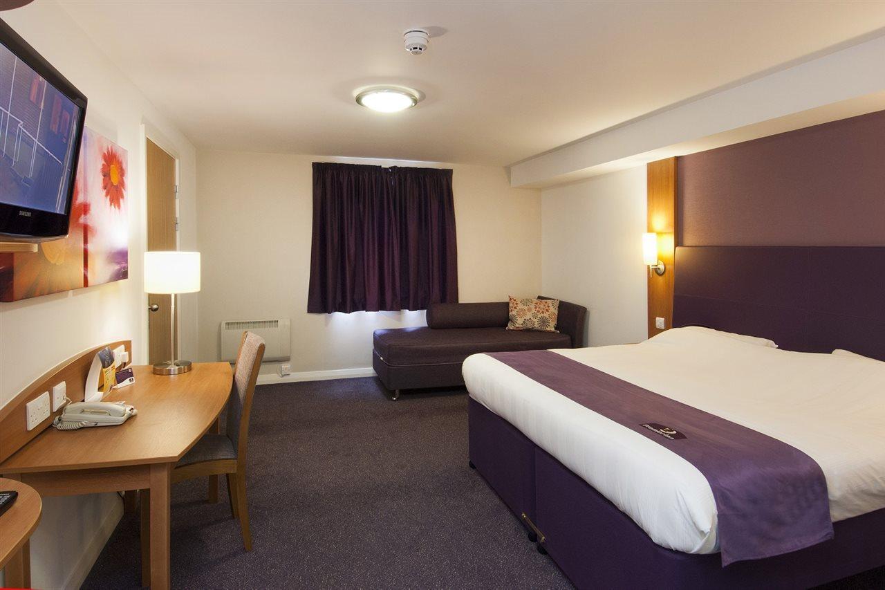 Premier Inn Premier Inn Silverstone Syresham Zewnętrze zdjęcie