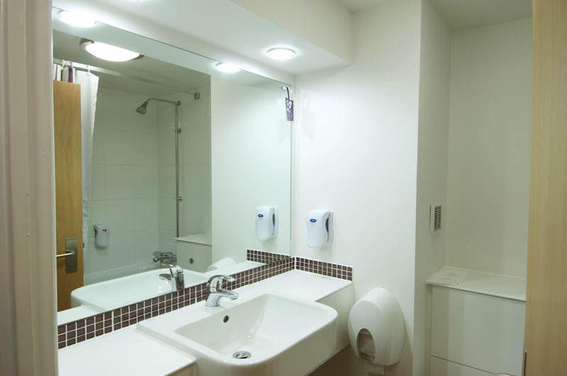 Premier Inn Premier Inn Silverstone Syresham Zewnętrze zdjęcie